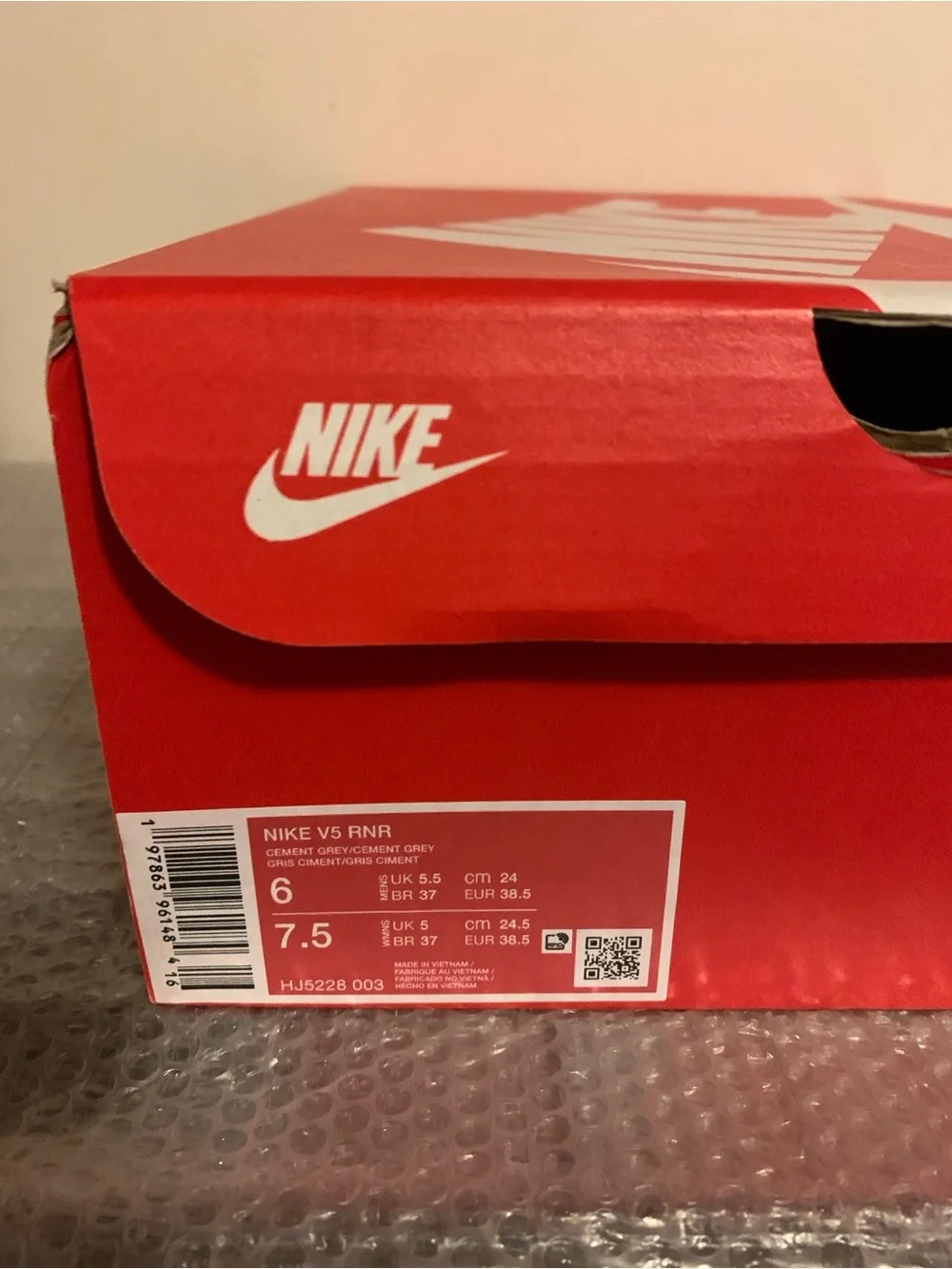 Nike V5 RNR Cement Grey HJ5228-003 - Men’s Size 6
